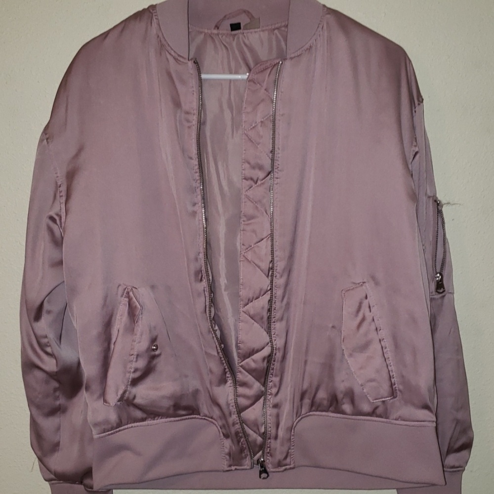 Bomber - Picture 1 of 1